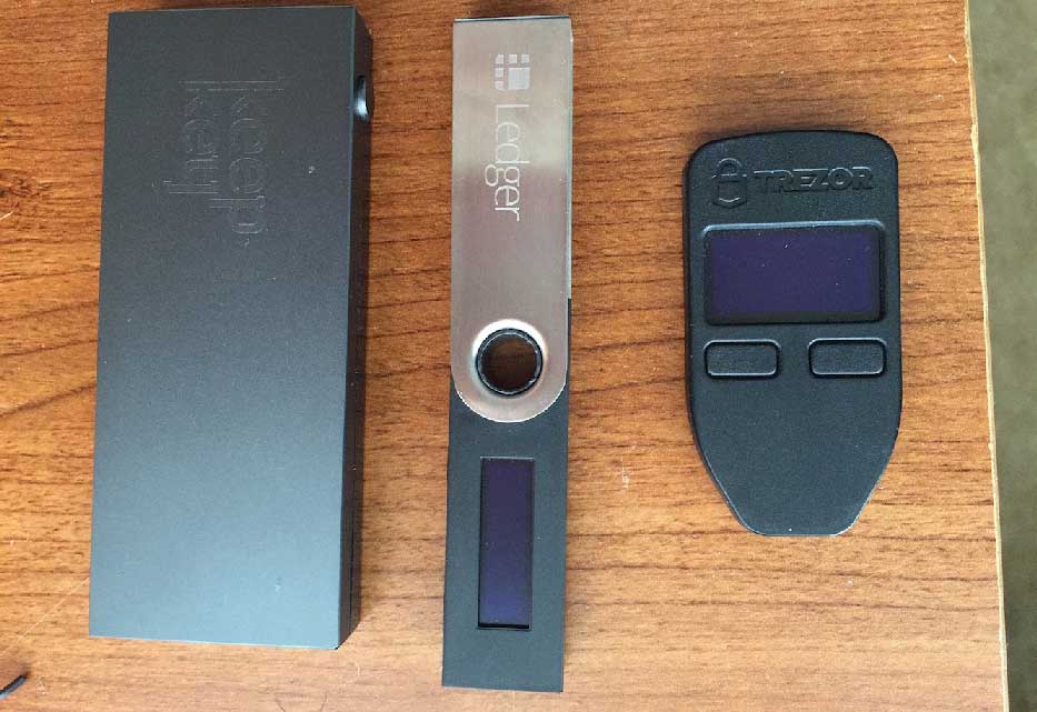 کیف سخت افزاری Ledger Nano S Cryptocurrency Hardware